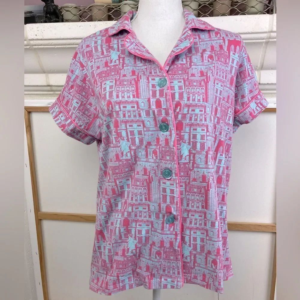 BedHead VTG NYC Print Pink and Blue PJ Top skyline, Statue of Liberty, & cat